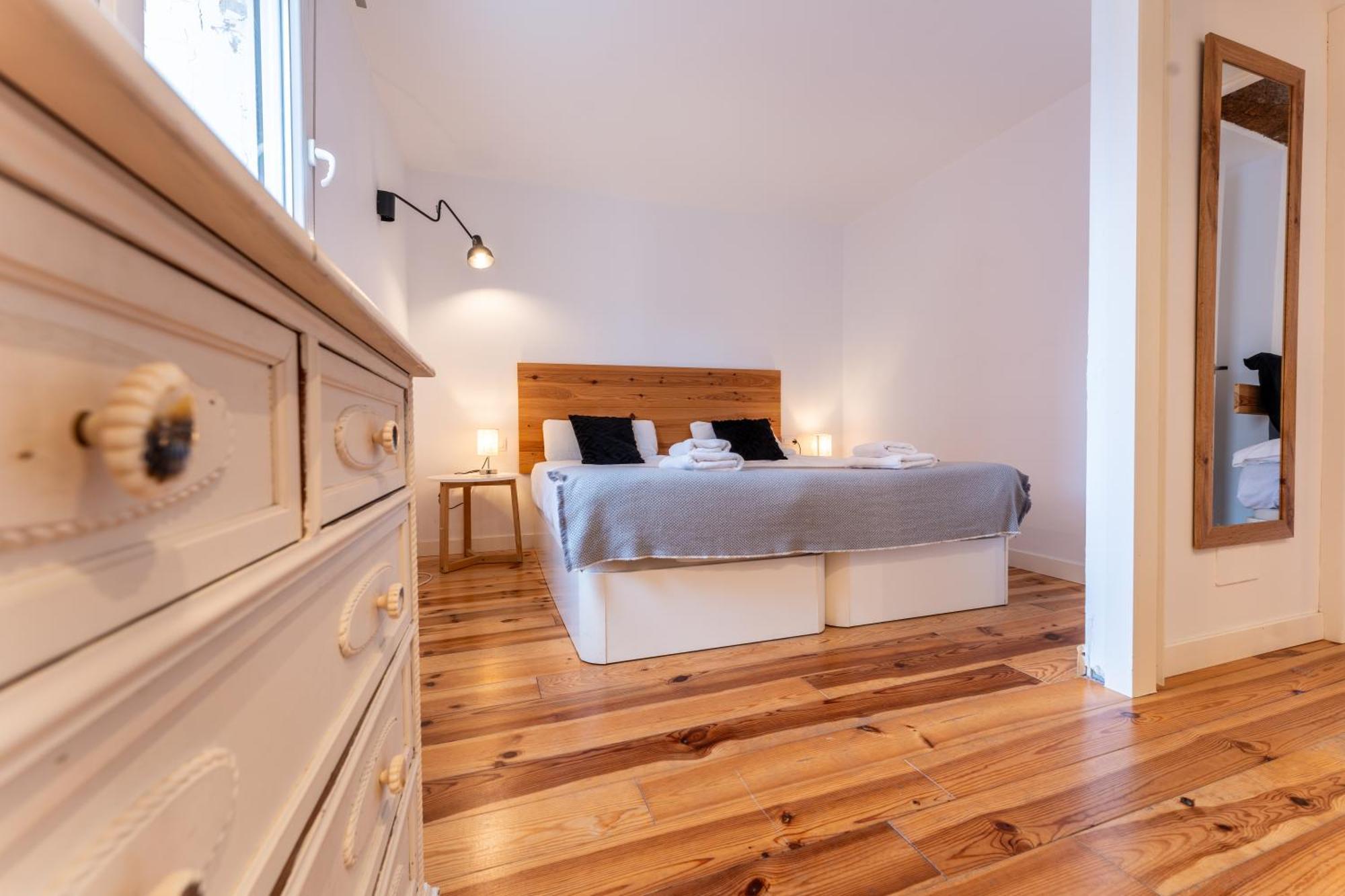 Warm And Inviting, Central Location By Urbanhosting Santander Ngoại thất bức ảnh
