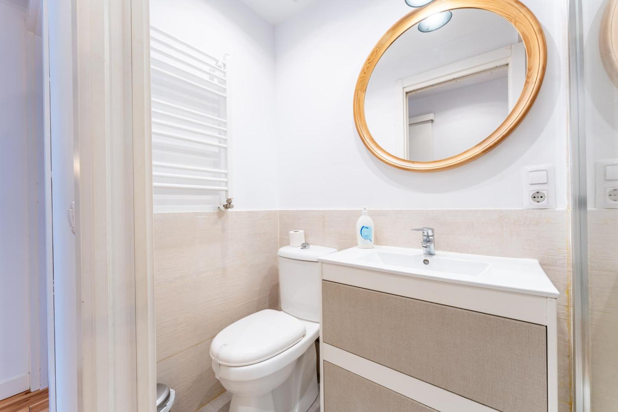 Warm And Inviting, Central Location By Urbanhosting Santander Ngoại thất bức ảnh