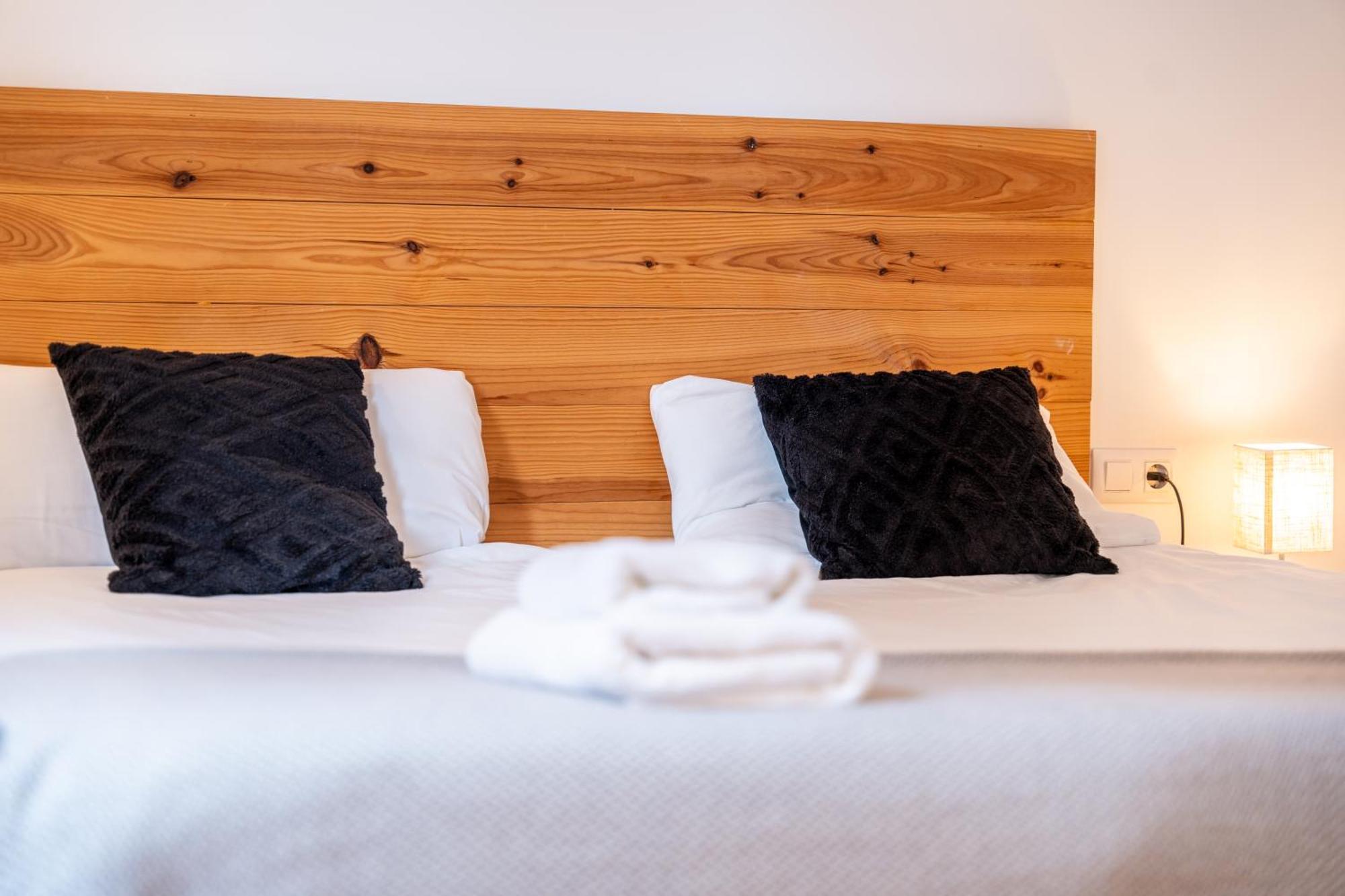 Warm And Inviting, Central Location By Urbanhosting Santander Ngoại thất bức ảnh